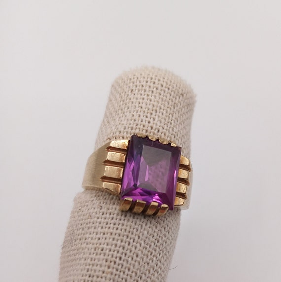 10k Synthetic Purple Stone Ring Gold Band