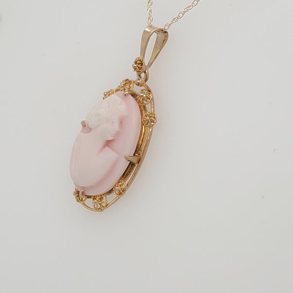 Vintage 10k Gold Cameo and Chain - image 2