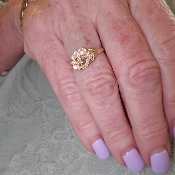 14 Karat Yellow Gold Nugget Rose Ring Gem