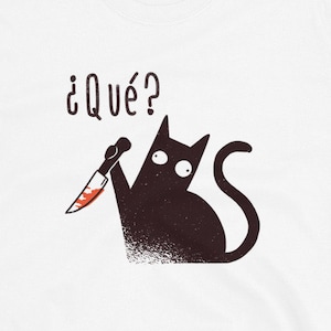 Camiseta unisex con el divertido gato con un cuchillo en español