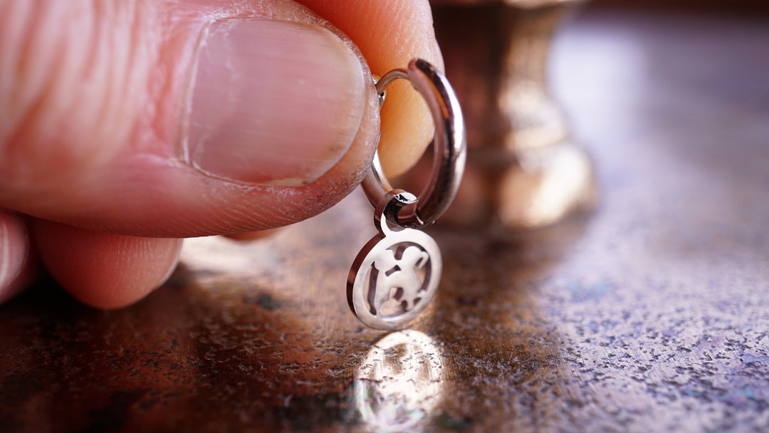 Love Boy and Girl Shaped Charm Huggie Hoop Etsy España