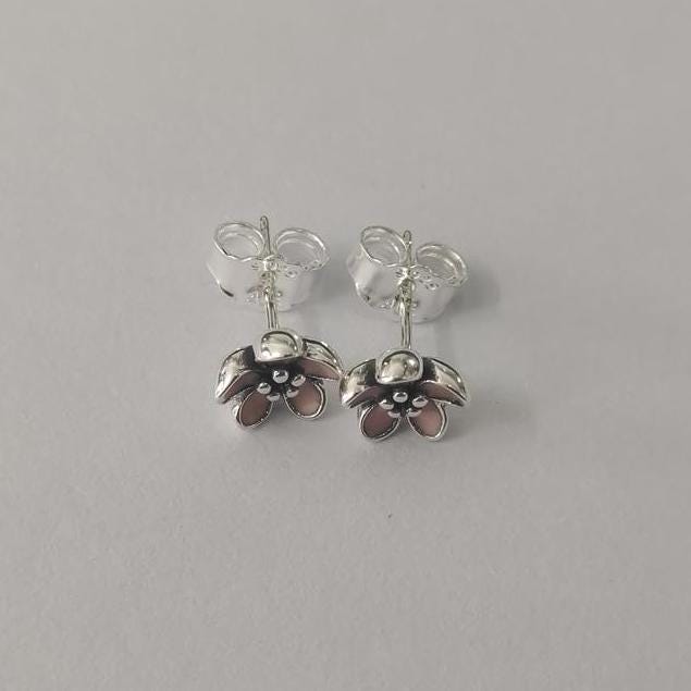 【TATIANA】(Silver925) Aurora Opal Flower Earring / ピアス TATIANA】(Silver925) Aurora Opal Flower Earrings ピアス