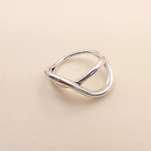 PANDORA ESSENCE Organically Shaped Infinity Ring