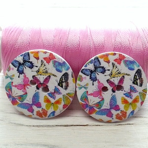 Butterfly Buttons, Wooden Buttons, Large Buttons, Insect Buttons, 30 mm Button, Butterfly Pattern Button, Painted Wood Button, Pack of 6