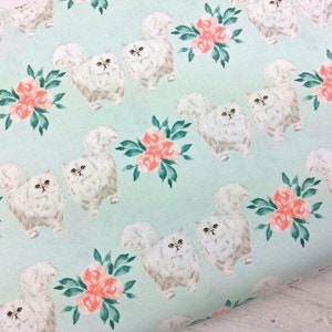Katzen Stoff, 100% Baumwolle, Quilting Stoff, Näh- und Bastelmaterial, süsse Katzen und Blumen Baumwolle Print, halber Meter