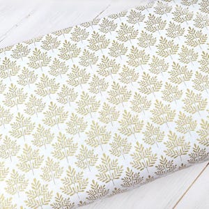 Christmas Tree Fabric , 100% Cotton, Festive Foral Metallic Gold Fabric, Quilting Sewing Craft Material by Fat Quarter/Half Metre/Metre