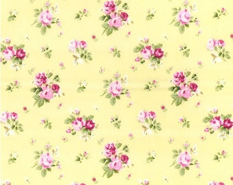 Floral Fabric, 100% Cotton Poplin, Pink Rose Print on Pastel Yellow, Vintage Style Quilt Sewing Craft Fabric by Fat Quarter/Half Metre/Metre