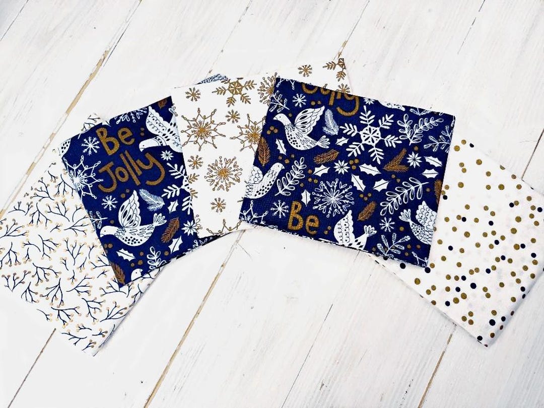 Christmas Fat Quarter Bundle, 100% Cotton, Quilting Fabric, Festive Fat ...