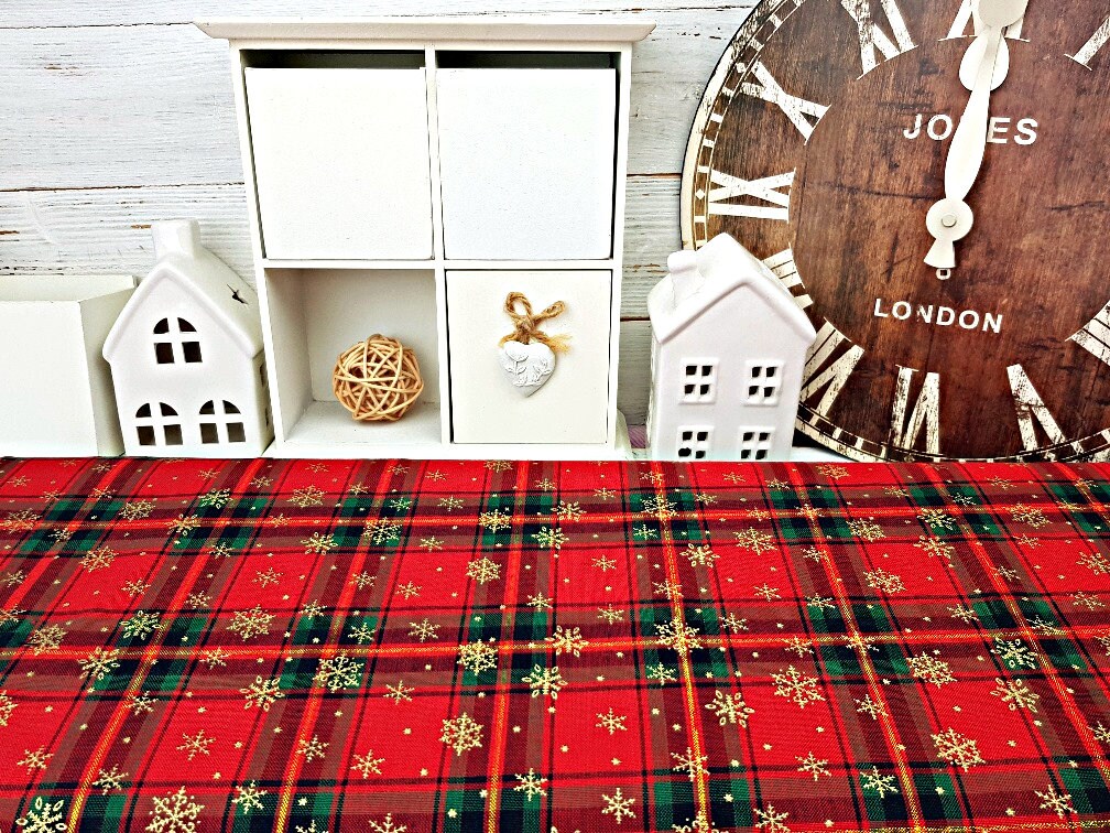 Tela De Algodón 100% Con Estampado Metálico Navideño En Oro - Ideal Para Costura, Patchwork Y Decoración