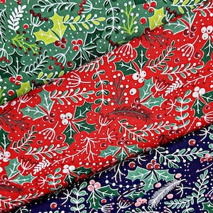 Weihnachten Holly Berry Polycotton Stoff, Quilting Sewing Craft Fabric, Festliches Traditionelles Holly Material von Fat Quarter / Halber Meter / Meter