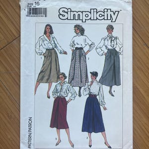 UNCUT 1986 Simplicity Pattern 7856. Size 16, Waist 30.