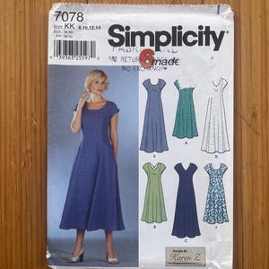 Puede incluir: Un sobre de patrón de costura Simplicity 7078 para tallas 8, 10, 12 y 14. El frente muestra un modelo con un vestido azul e ilustraciones de seis variaciones de vestidos etiquetadas de la A a la F, con diferentes escotes, mangas y estampados.
