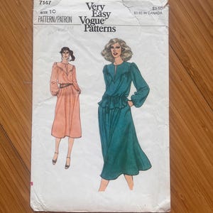 Cartamodello Vogue 7147 del 1978: taglia 10, busto 32,5