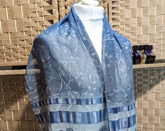 Lovely White Soft Blue Colours made in Italy Long Viyella Scarf 13 1/2" x 61"