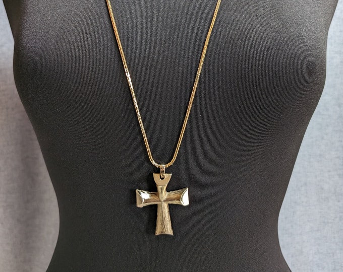 Lovely Vintage Gold-tone Necklace Cross by Avon Jewellery