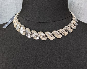 Beautiful Vintage Silvertone Link Necklace by Trifari Jewellery