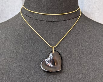 Lovely Syrup Colour Art Glass Heart Pendant Necklace by Trifari Jewellery