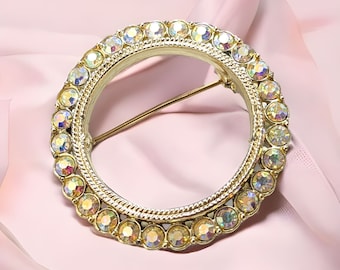 Lovely Vintage Jewellery Aurora borealis Rhinestone Brooch