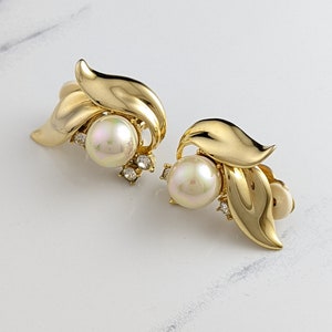 Beautiful  Vintage Jewellery Faux Pearl Diamonds Clip-on Earrings