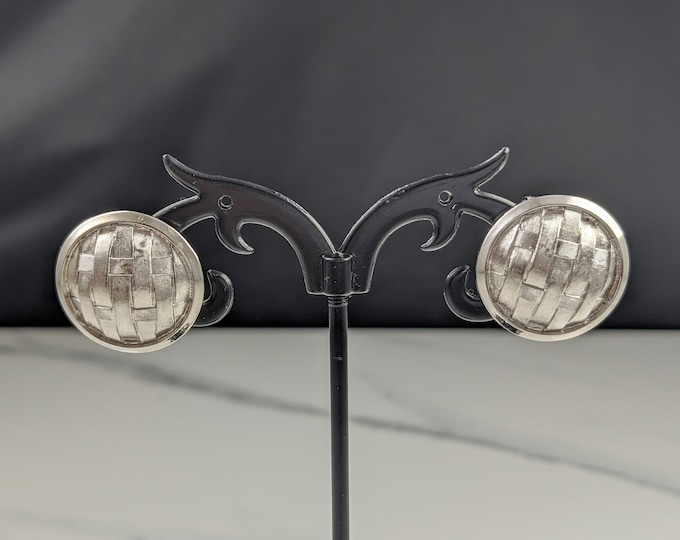 Lovely  Vintage Silver-tone Clip-on Earrings by Trifari Jewellery