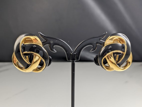 Screw clip earrings gold orange Vendome dangles | Clip on earrings, Earrings,  Gold earrings