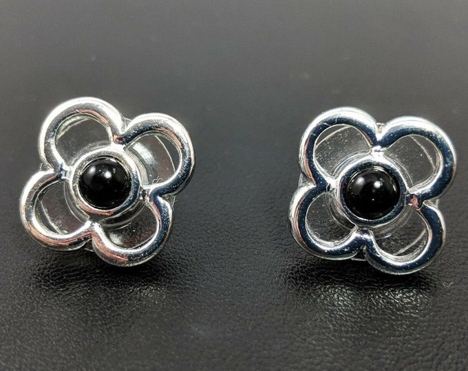 Lovely Vintage Classic Design Silver Tone Flowers Napier Earrings