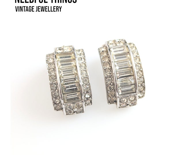 Lovely Vintage Jewellery Crystal Rhinestone Clip Half hoop Earrings  PAT PEND