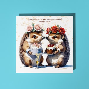 Handgemachte Igel in Love - Liebe, Lachen und ein bisschen Sekt! Karte Lustige Tierkarte Tierliebhaber Premium Grußkarte mit Umschlag