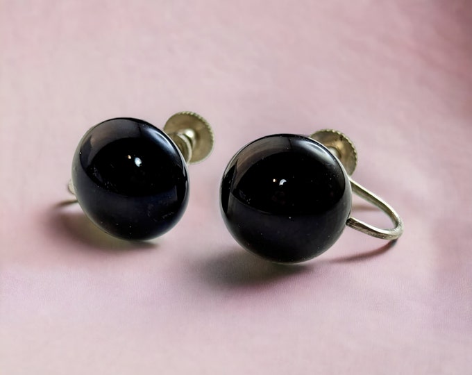 Lovely Vintage Jewellery Glass Black Faux Onyx Screw back Earrings made in Japan