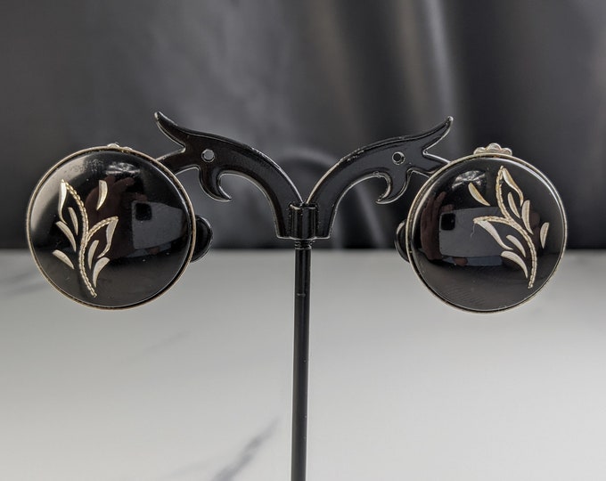 Lovely Vintage Jewellery Black Enamel Leaves Clip Earrings