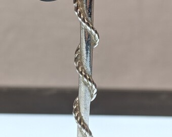 Lovely Vintage Silver-tone Classic Design Trifari Jewellery Brooch