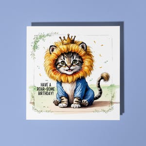 Gatinho feito à mão em uma fantasia de Leão Tenha um rugido-algum cartão de feliz aniversário Cartão engraçado de animal Amantes de animais Cartão de felicitações premium Envelope