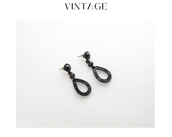 Elegance Redefined: Vintage Jewellery Black Crystal Dangle Earrings