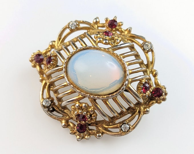 Lovely Vintage Jewellery Faux Moonstone Cabochon Brooch