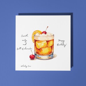 Cocktail Whiskey Sour fatto a mano - Morbido, piccante e pieno di carattere. - Biglietto di auguri di buon compleanno, biglietto di auguri premium e busta