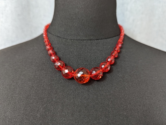 Lovely Art-deco Jewellery Red Faceted Glass Beaded Necklace