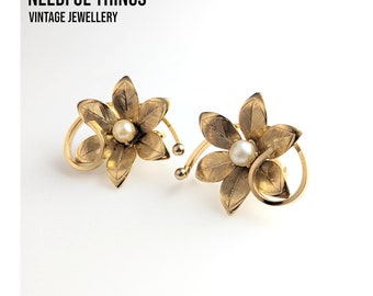 Lovely Gold-tone Jewellery Flowers Design Pearl Clip-on earrings