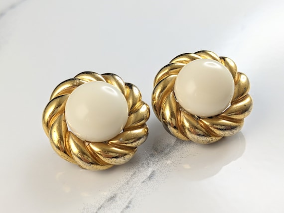 Ciner jewellery store