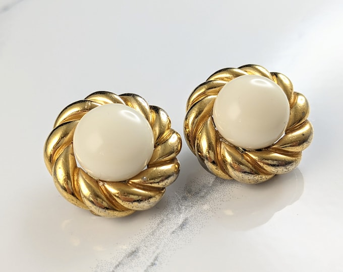 Beautiful Vintage Gold-tone Off white Milk Colour Earrings From Ciner Jewellery