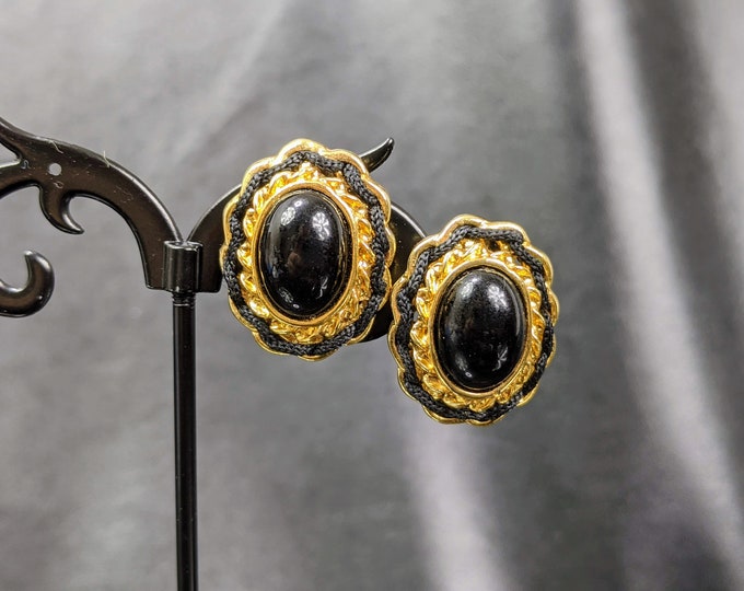 Black Glass Cabochons Faux Onyx Gold-tone Stud Push Back Earrings Jewellery