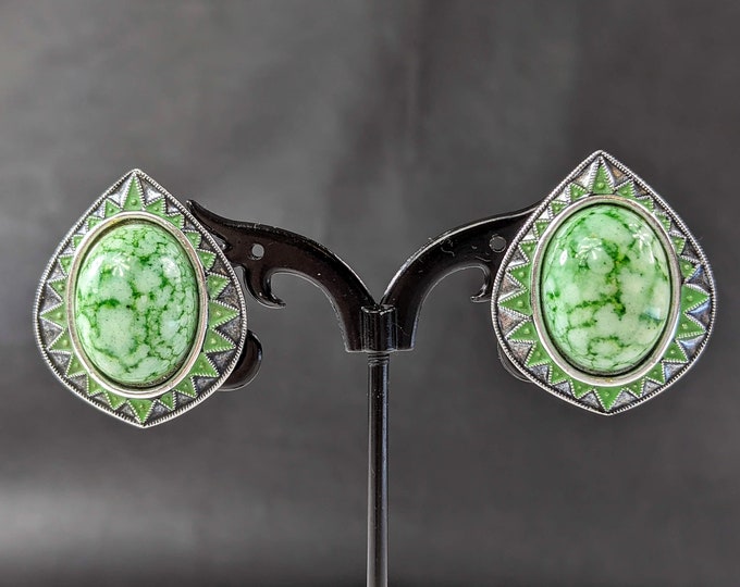 Lovely Silver-tone Green Colour Germany Jewellery Clip-on Earrings