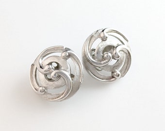 Lovely Vintage Silver-tone Openwork Clip-on Earrings by Trifari Jewellery