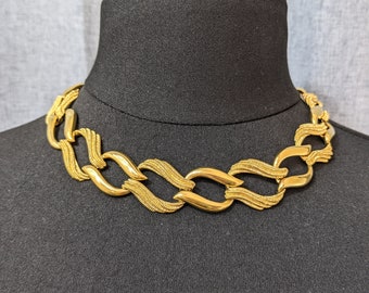Lovely Vintage Gold-tone Necklace by Napier Jewellery
