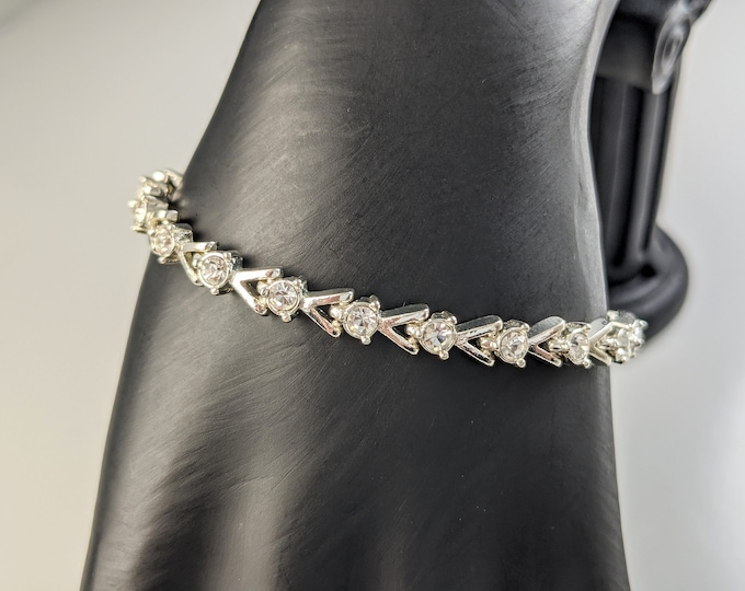 Lovely Vintage  Silver-tone  Rhinestones Design Bracelet by Avon Jewellery