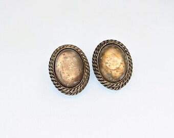 Lovely Vintage Jewellery Fog Colour Cabochon Silver-tone Colour Clip Earrings