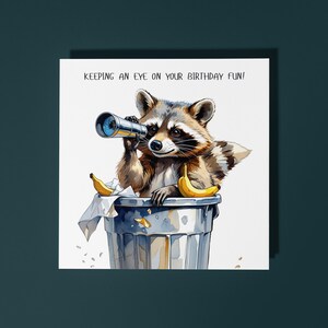 Fatto a mano Divertente procione guarda attraverso un telescopio Divertente biglietto di auguri di buon compleanno Divertente biglietto di auguri con animali Amanti degli animali Biglietto di auguri premium e busta