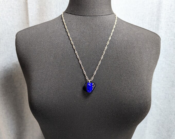 Lovely Vintage Sterling Silver Long Chain Blue Art Glass Heart Pendant Necklace