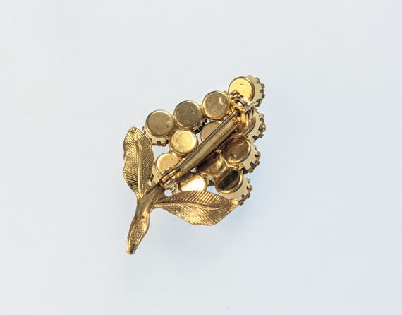 Lovely Vintage Jewellery Gold-tone Flower Brooch - image 8