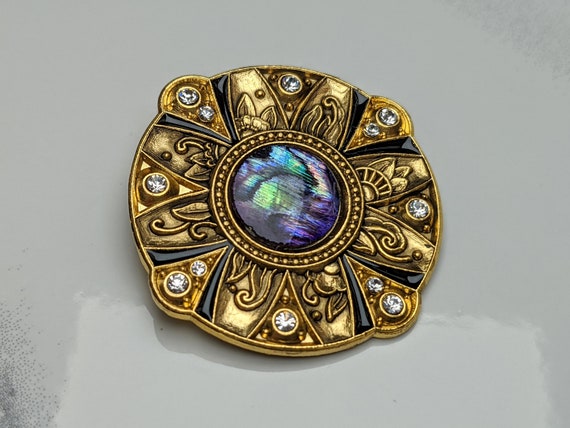Lovely Vintage Abalone Shell Round shape Brooch Nuri Jewellery  Designer