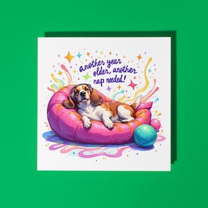 Basset Hound feito à mão descansando em um pufe dos anos 80 Cartão de feliz aniversário Cartão engraçado de animal Cartão de felicitações premium para amantes de animais Envelope